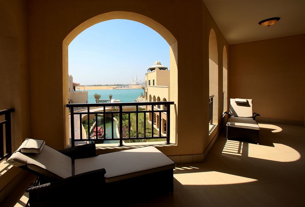 Shangri-La Hotel Apartments Qaryat Al Beri Abu Dhabi Exterior photo