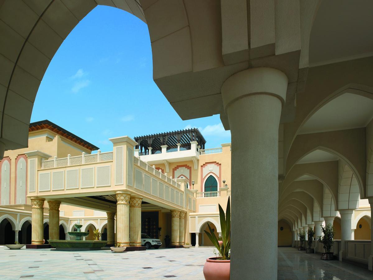 Shangri-La Hotel Apartments Qaryat Al Beri Abu Dhabi Exterior photo