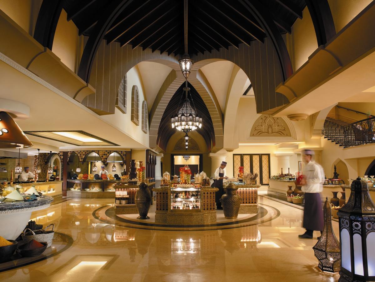 Shangri-La Hotel Apartments Qaryat Al Beri Abu Dhabi Exterior photo