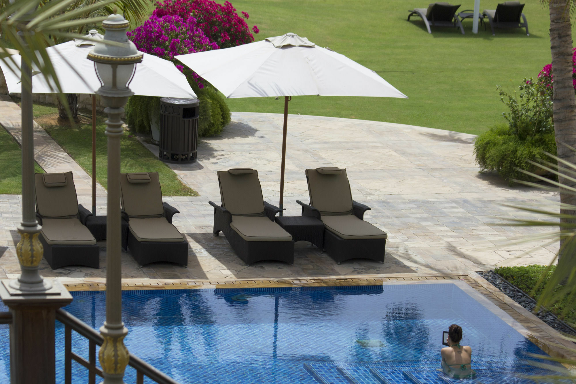 Shangri-La Hotel Apartments Qaryat Al Beri Abu Dhabi Exterior photo